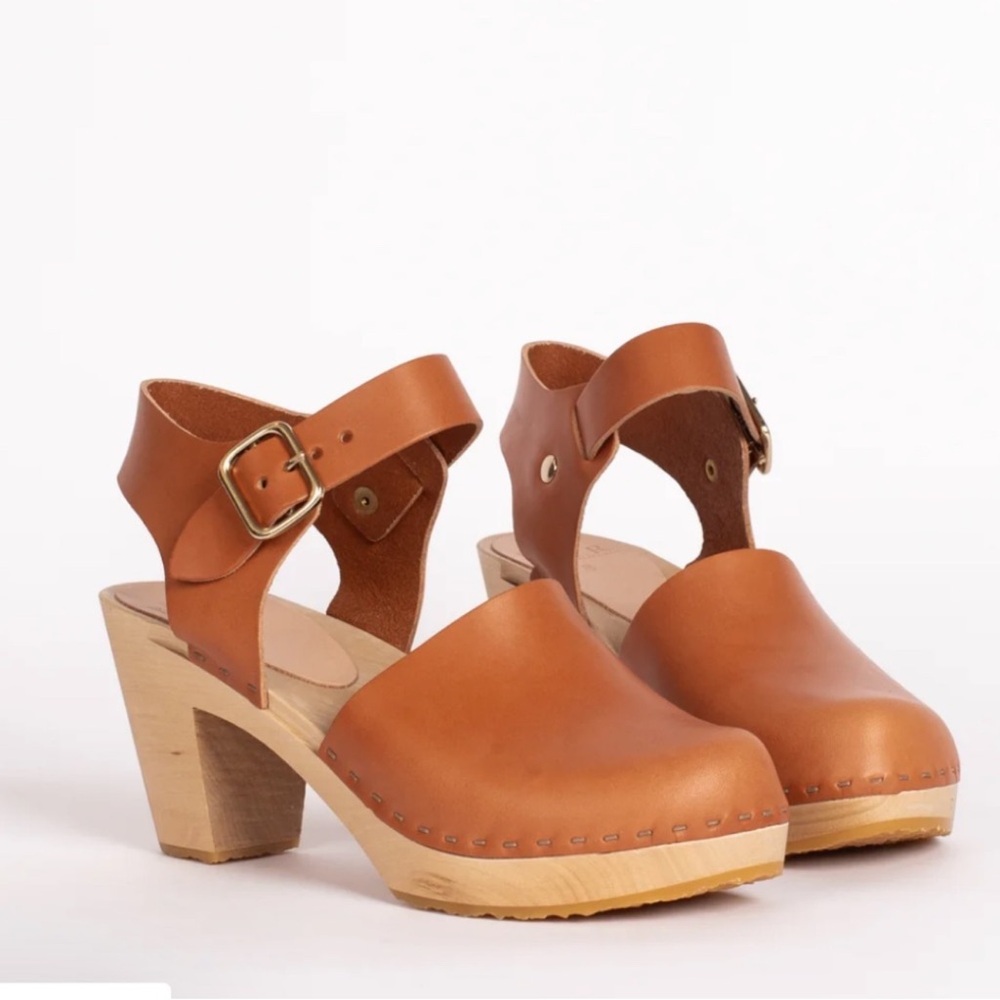 Bryr Tan Leather Mules with Wooden Heel